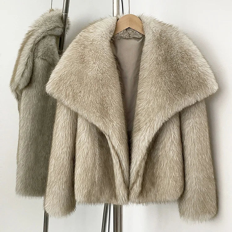 Women’s Faux Fur Jacket – Warm Fluffy Winter Coat | Long Sleeve Khaki Outwear for Autumn & Winter