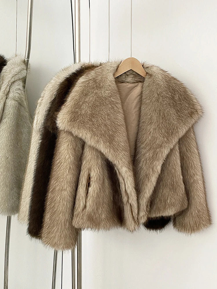 Women’s Faux Fur Jacket – Warm Fluffy Winter Coat | Long Sleeve Khaki Outwear for Autumn & Winter
